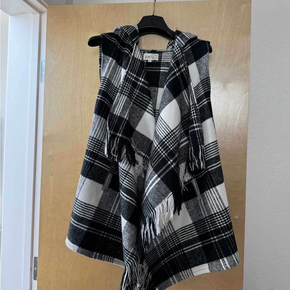 Jolt poncho hoodie vest, gently used size M